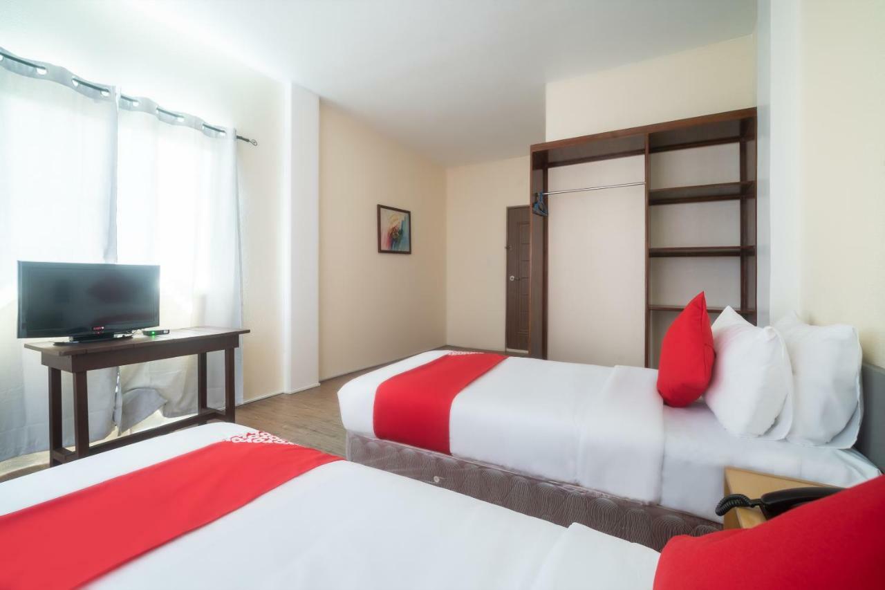 Oyo 162 The West Inn Davao City Esterno foto